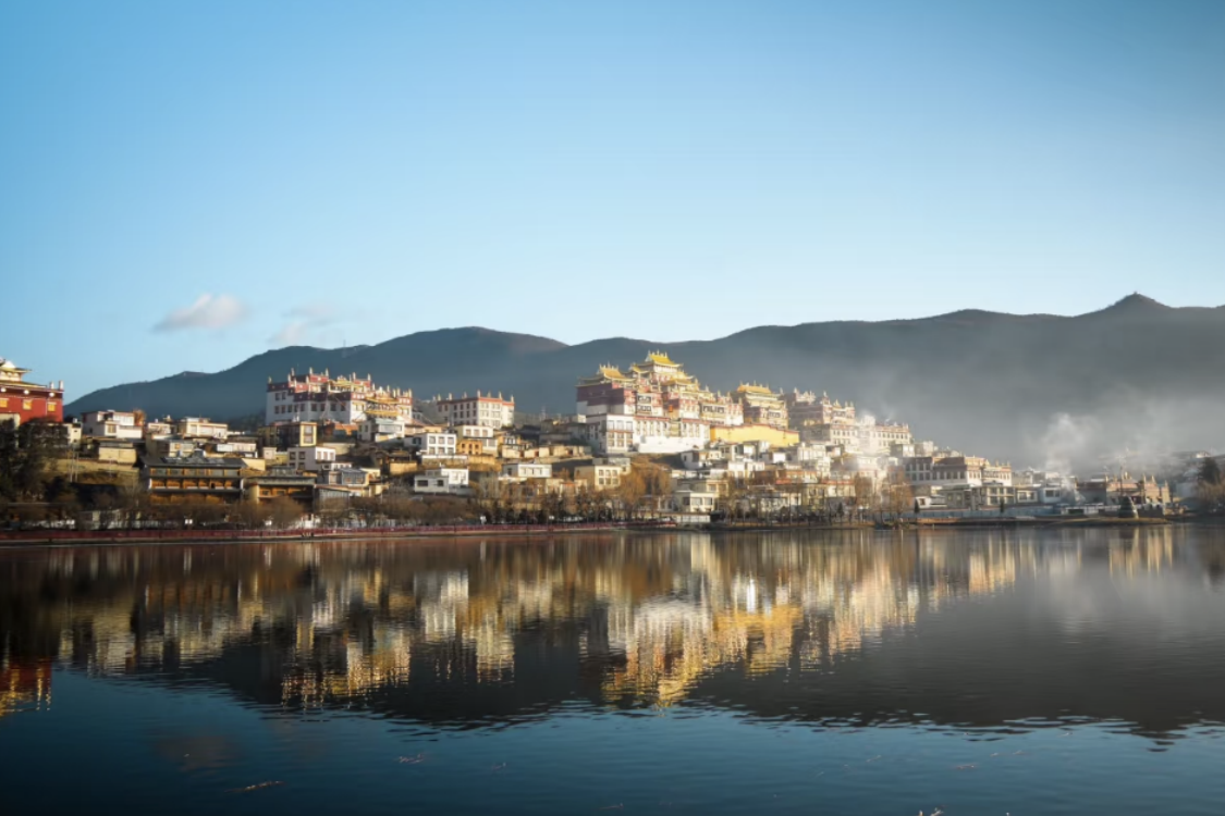Lhamo Yutso Lake